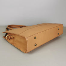Load image into Gallery viewer, The Signature 17&quot; Leather Laptop Bag, Beige
